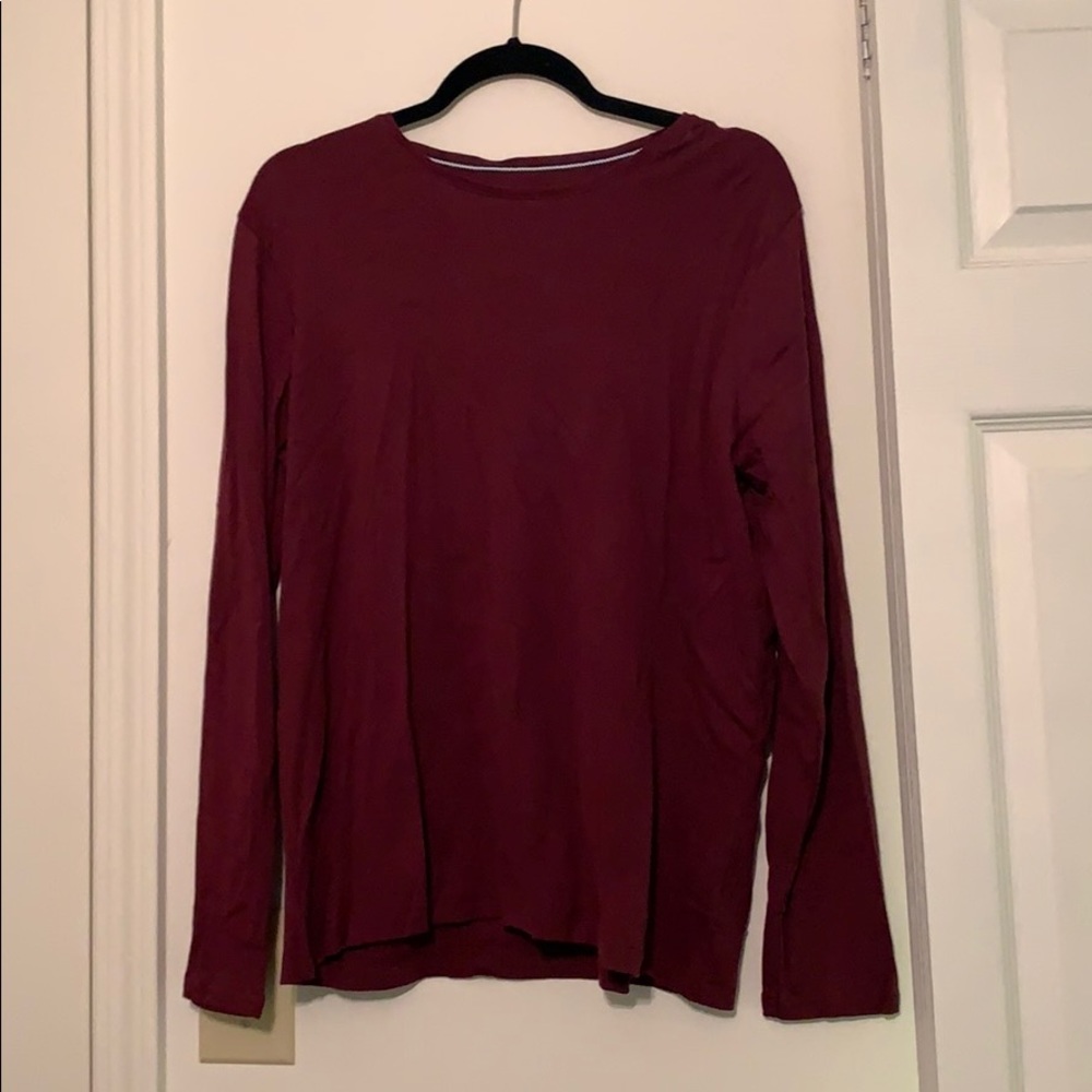 Maroon tee